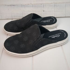 Clarks Cloudsteppers Canvas Slip-on Mules Breeze Shore Black Floral Women's Sz 6